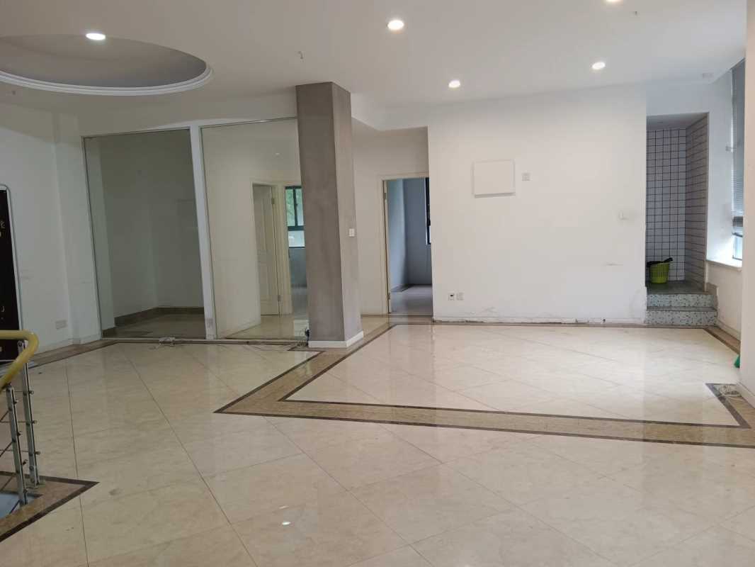 ����С�����̵���