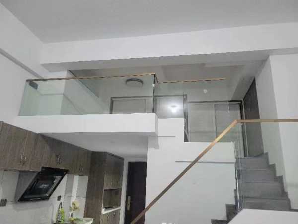 ��԰·  �������סլ