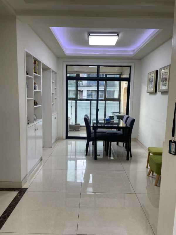 ӣ�����ݶ��סլ