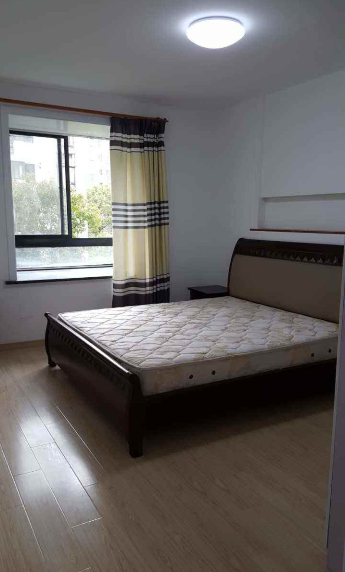 �����½����˶��סլ