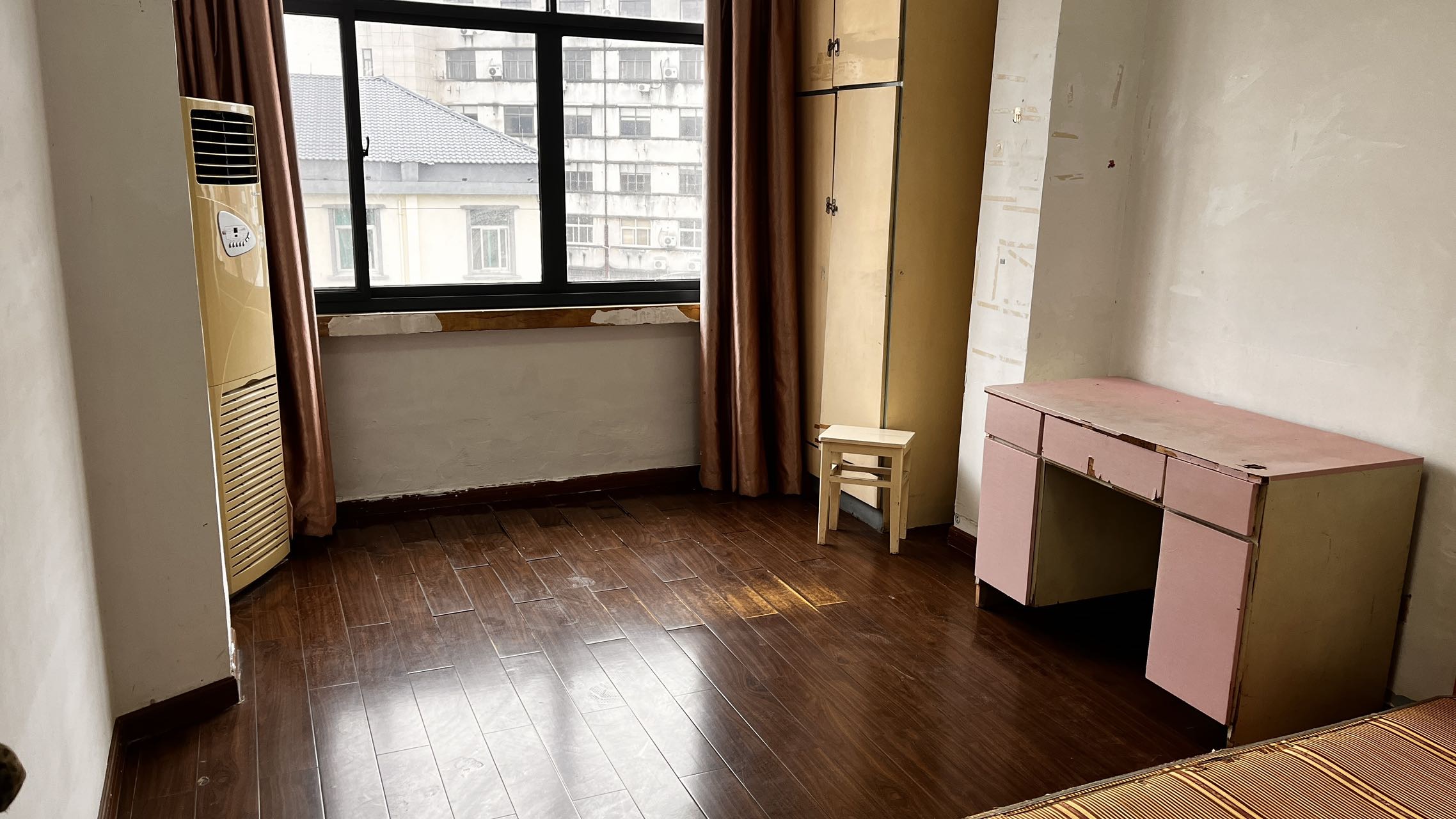 �ٰ��½���ԭ���סլ