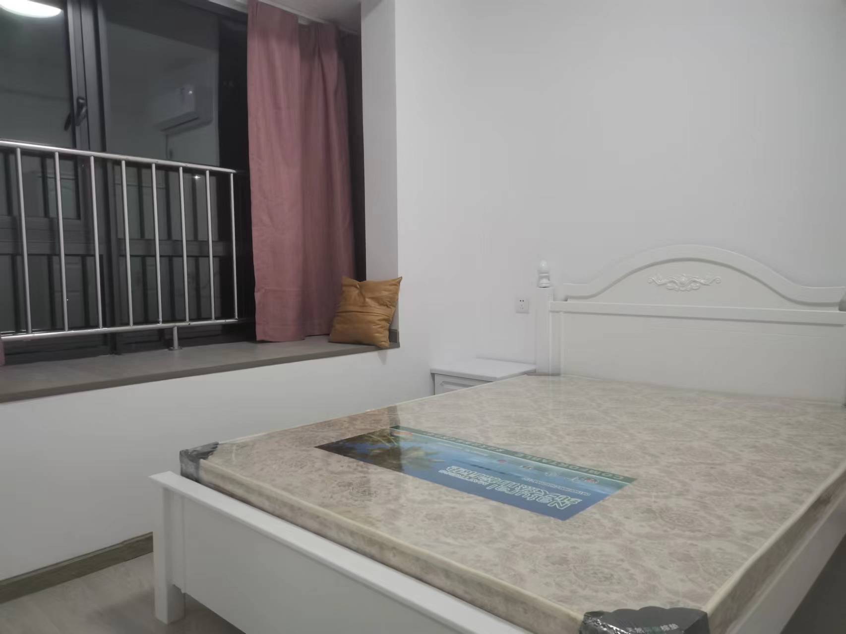 ��ɽ��̨Է���סլ